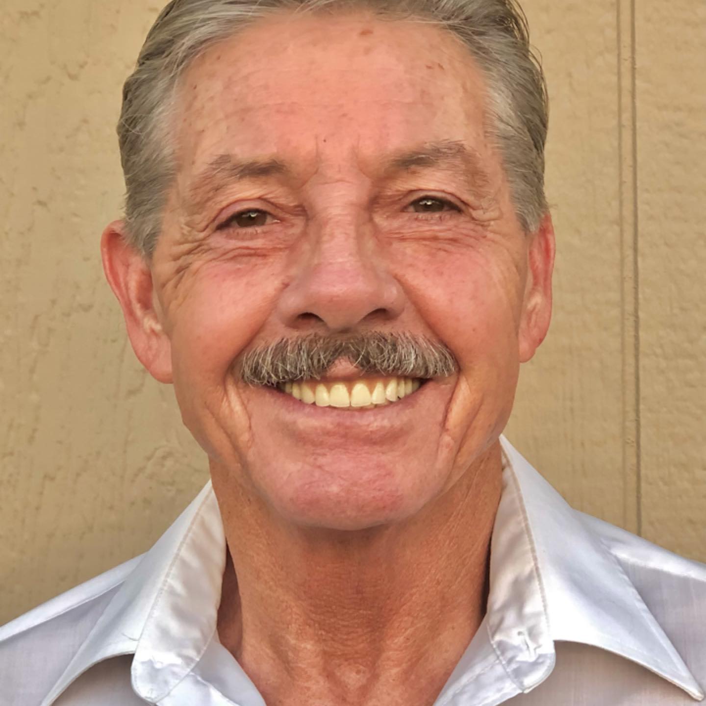 Re-Elect Trustee Tom Hendrix for Lyon County Schools!